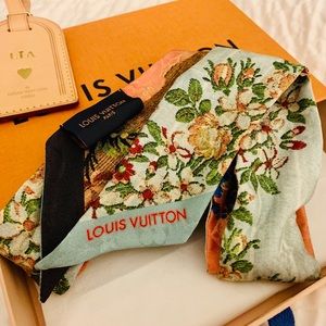 Louis Vuitton BB Flower XVIII Rose Silk Bandeau